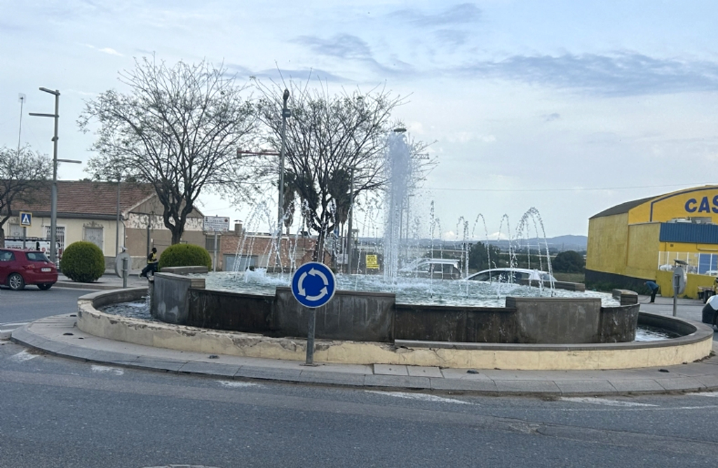 Se invertir�n m�s de 5.500 euros en reparar de nuevo la rotonda 